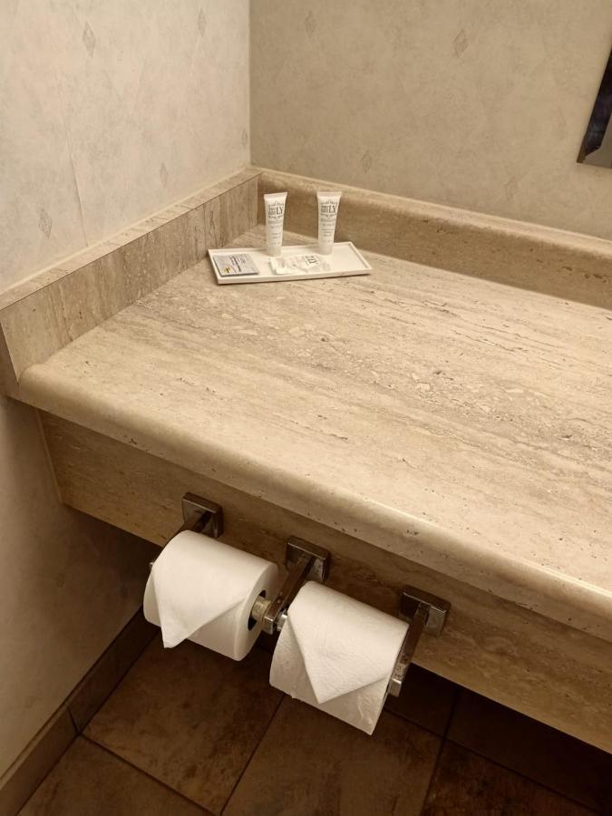 Vaughan Inn Brampton Ngoại thất bức ảnh