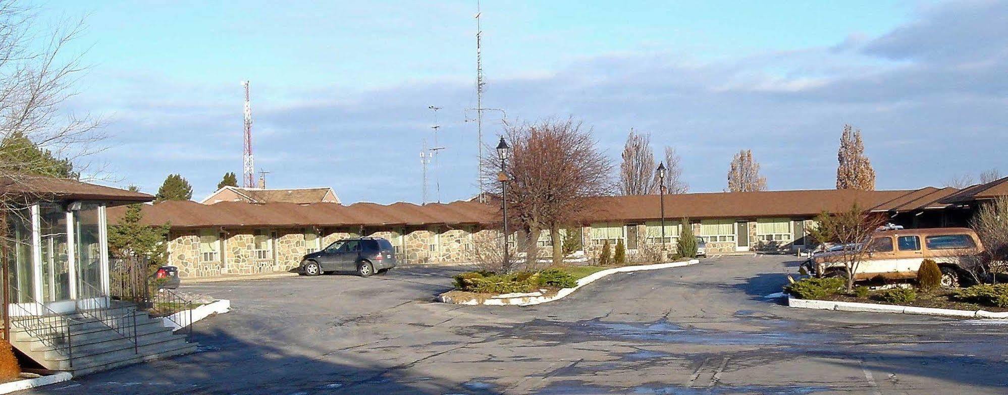 Vaughan Inn Brampton Ngoại thất bức ảnh